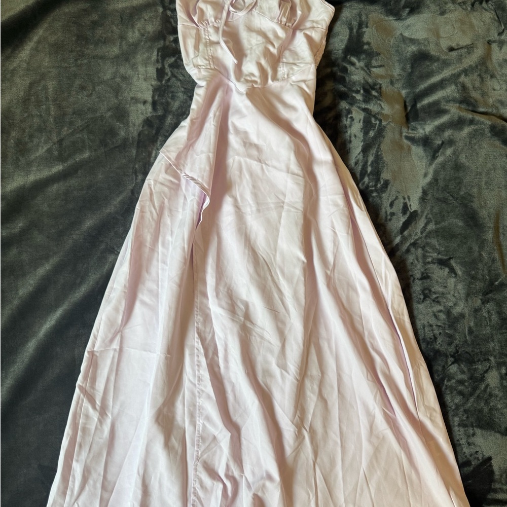 Elegant White Sleeveless Dress
